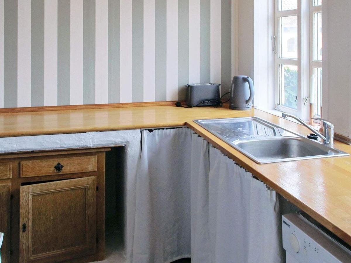 4 Person Holiday Home In Bandholm エクステリア 写真