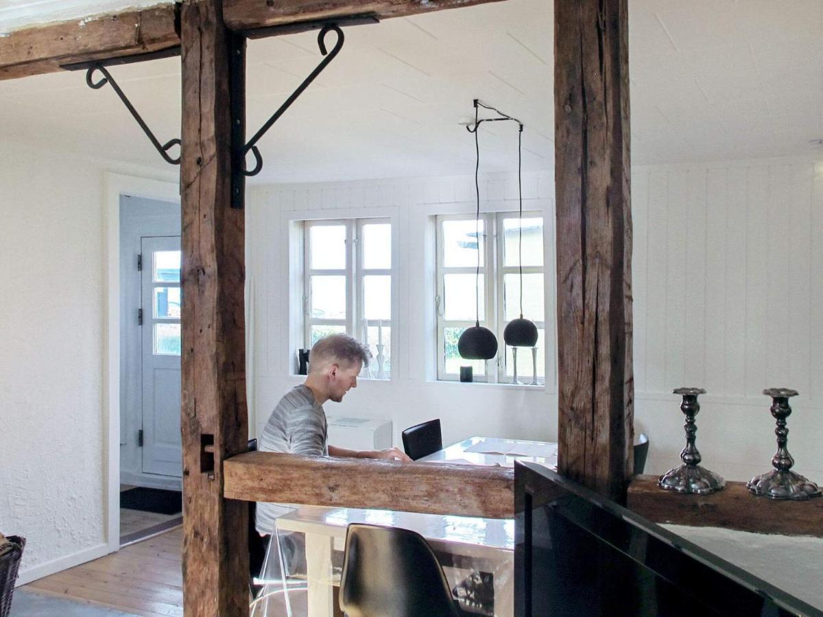 4 Person Holiday Home In Bandholm エクステリア 写真