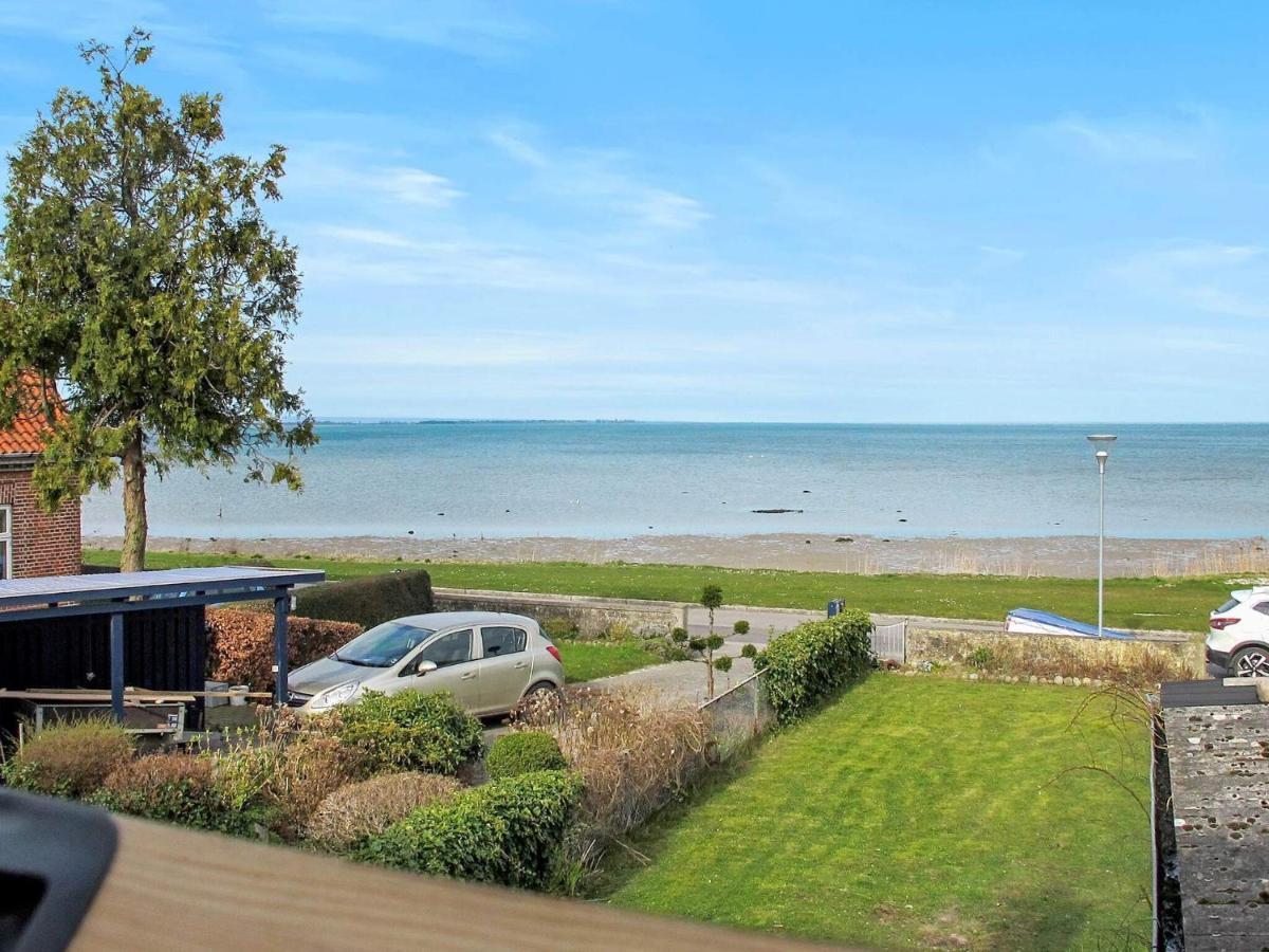 4 Person Holiday Home In Bandholm エクステリア 写真