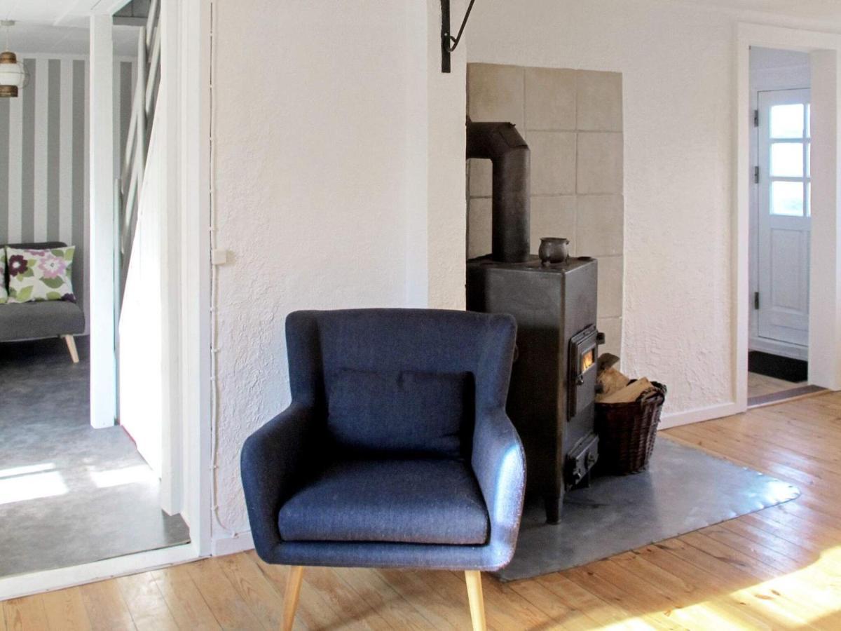 4 Person Holiday Home In Bandholm エクステリア 写真